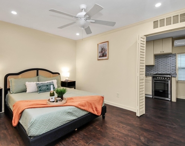 9606 Beverlyhill Street - Photo Thumbnail 33