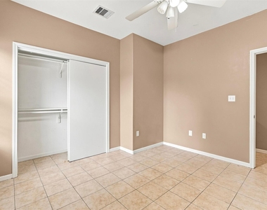 1718 Roxella Street - Photo Thumbnail 14
