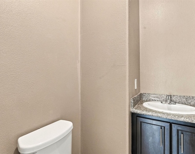 1718 Roxella Street - Photo Thumbnail 21