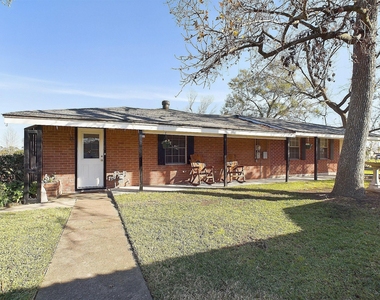 2814 Balmorhea Avenue - Photo Thumbnail 5