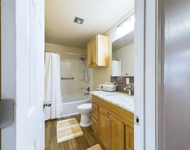 2814 Balmorhea Avenue - Photo Thumbnail 29