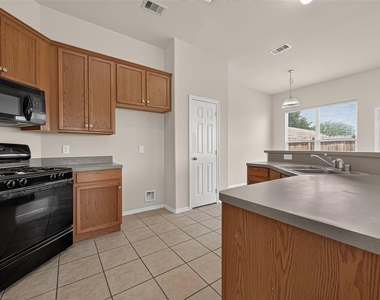 6015 Ida Rose Court - Photo Thumbnail 25