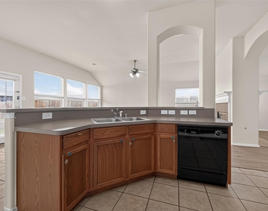 6015 Ida Rose Court - Photo Thumbnail 23