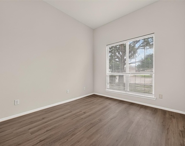 6015 Ida Rose Court - Photo Thumbnail 21