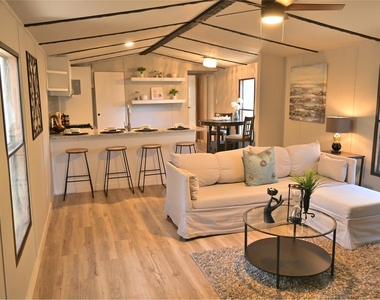 13721 Brigadier Drive - Photo Thumbnail 6