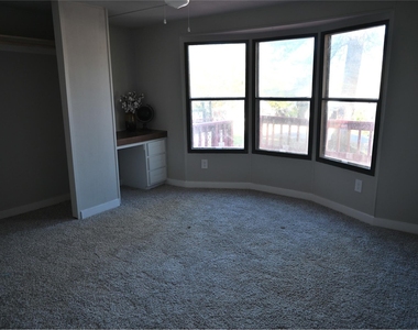 13721 Brigadier Drive - Photo Thumbnail 3