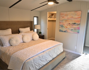 13721 Brigadier Drive - Photo Thumbnail 8