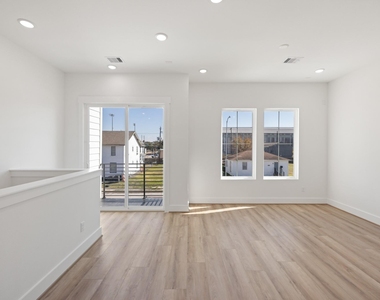 3510 Adair Street - Photo Thumbnail 5