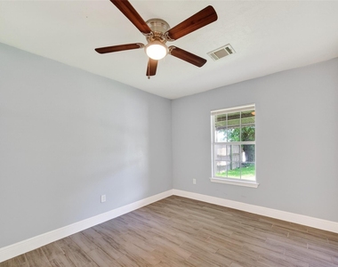 3031 Groton Drive - Photo Thumbnail 19