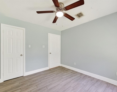 3031 Groton Drive - Photo Thumbnail 24