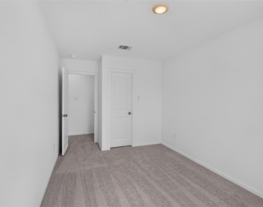 10406 Rocky Trail - Photo Thumbnail 32