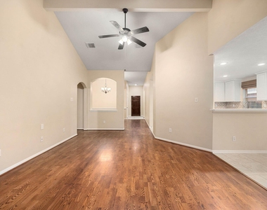 135 S Delta Mill Circle - Photo Thumbnail 5