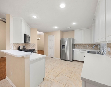 135 S Delta Mill Circle - Photo Thumbnail 9