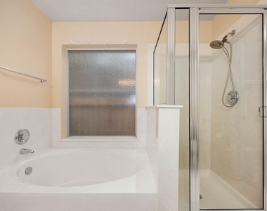 135 S Delta Mill Circle - Photo Thumbnail 16