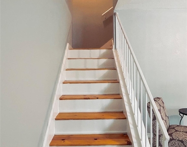 720 Memorial Mews Street - Photo Thumbnail 6