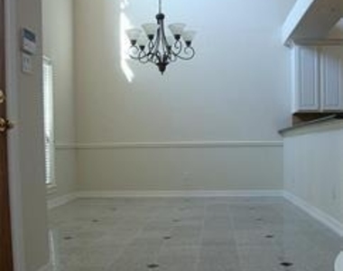 4639 Cashel Circle - Photo Thumbnail 3