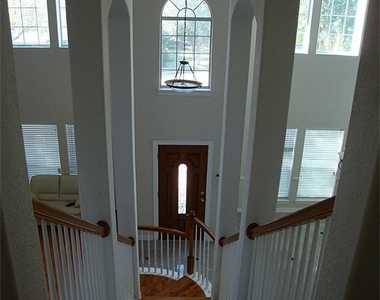 4639 Cashel Circle - Photo Thumbnail 2
