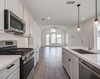 22122 Ingham Bluff Lane - Photo Thumbnail 7