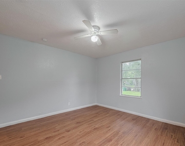 4906 Larkspur Street - Photo Thumbnail 6