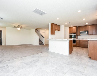 15102 Darbydale Drive - Photo Thumbnail 6