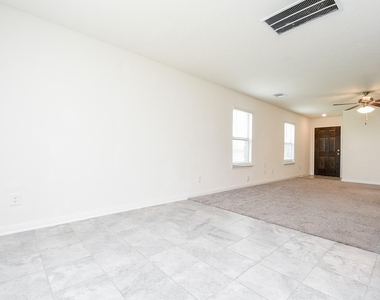 15102 Darbydale Drive - Photo Thumbnail 5