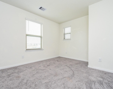 15102 Darbydale Drive - Photo Thumbnail 19