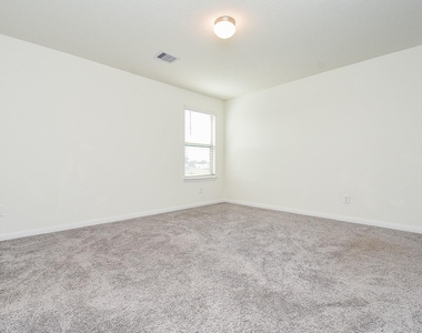 15102 Darbydale Drive - Photo Thumbnail 15