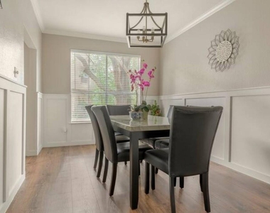 2100 Tanglewilde Street - Photo Thumbnail 13