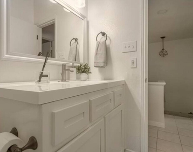 2100 Tanglewilde Street - Photo Thumbnail 21