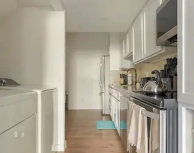 2100 Tanglewilde Street - Photo Thumbnail 35
