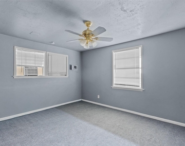 810 93rd Street - Photo Thumbnail 5