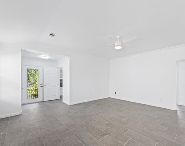 13112 Trail Manor Drive - Photo Thumbnail 2