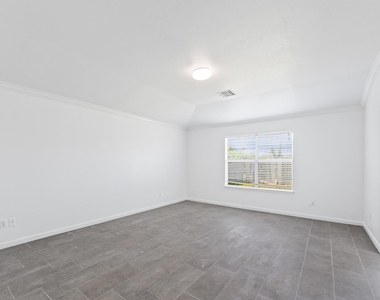 13112 Trail Manor Drive - Photo Thumbnail 5