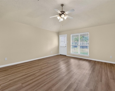 11714 Bollinger Park Court - Photo Thumbnail 15