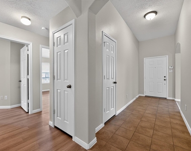 11714 Bollinger Park Court - Photo Thumbnail 14