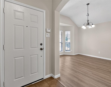 11714 Bollinger Park Court - Photo Thumbnail 8