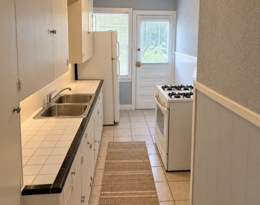 4414 Pease Street - Photo Thumbnail 7