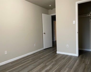 6614 Amberfield Lane - Photo Thumbnail 29