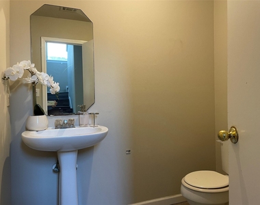 6614 Amberfield Lane - Photo Thumbnail 16