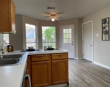 6614 Amberfield Lane - Photo Thumbnail 15
