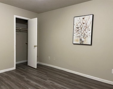6614 Amberfield Lane - Photo Thumbnail 34