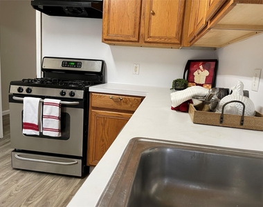 6614 Amberfield Lane - Photo Thumbnail 14