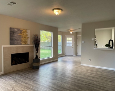 6614 Amberfield Lane - Photo Thumbnail 9