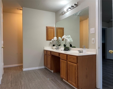 6614 Amberfield Lane - Photo Thumbnail 24