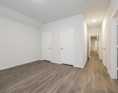 13609 Mourning Dove Street - Photo Thumbnail 5