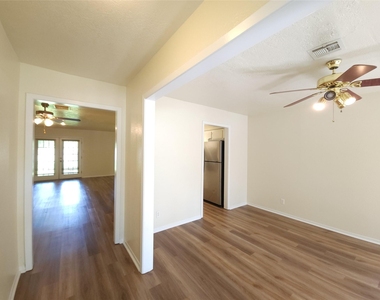 5322 Royal Oak Drive - Photo Thumbnail 1
