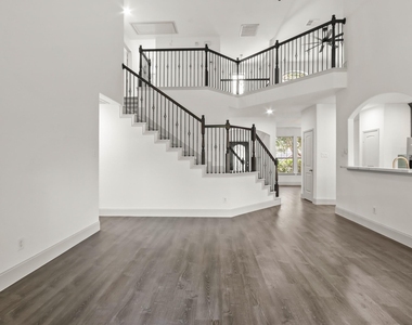 71 Black Swan Place - Photo Thumbnail 3