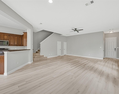 14919 Atmore Place Drive - Photo Thumbnail 7
