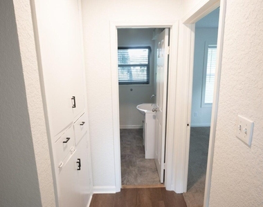 55 Elm Court - Photo Thumbnail 13
