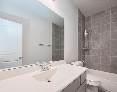 24019 Prairie Glen Lane - Photo Thumbnail 14